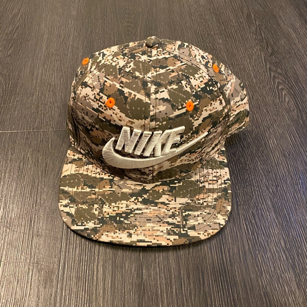 Nike Camouflage Snapback Hat